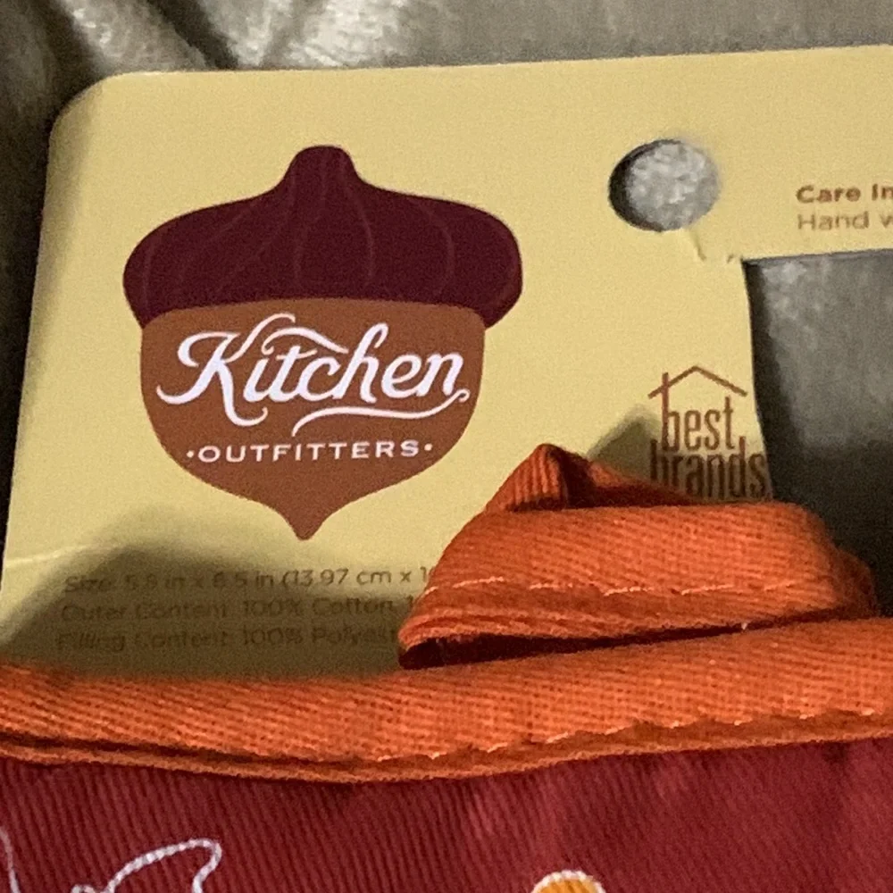🍁🎃FALL KITCHEN ITEMS- 4 Set of Spreaders & Two pack Neoprene Mini oven Mitts